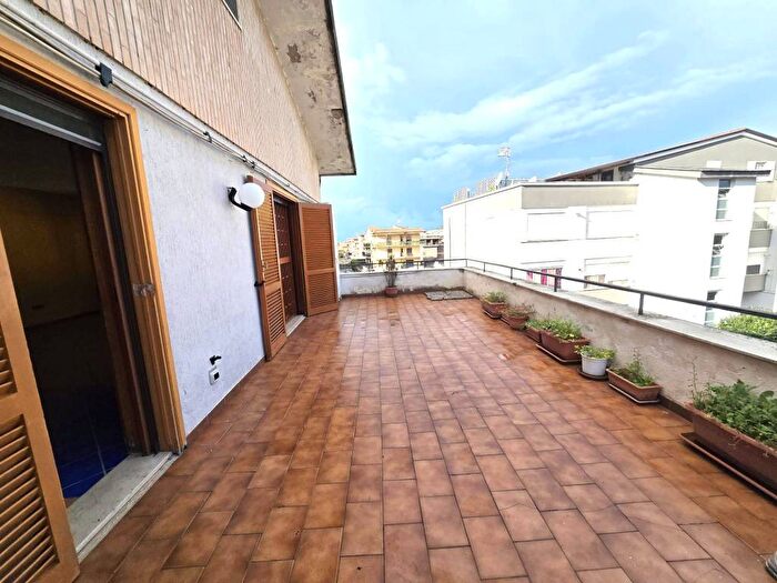 Appartamento quadrilocale in affitto in Via John Fitzgerald Kennedy, Quarto