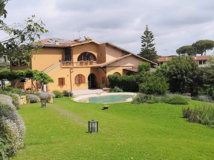 Casa con 5 locali in affitto in Marina Velca, Tarquinia
