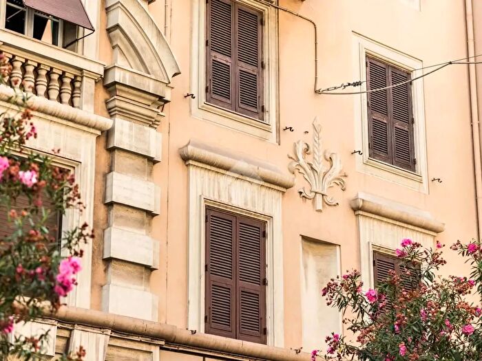 Appartamento quadrilocale in affitto in Via Nemorense, Roma