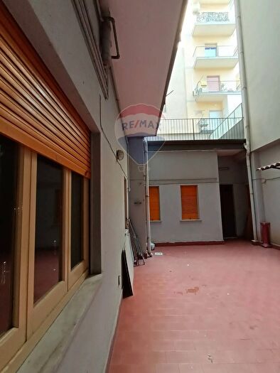 Appartamento trilocale in vendita in Via Caserta, Catania