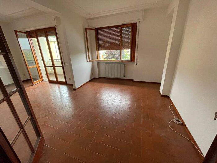 Appartamento con 5 locali in affitto in Via Don Lazzeri, Arancio, Lucca