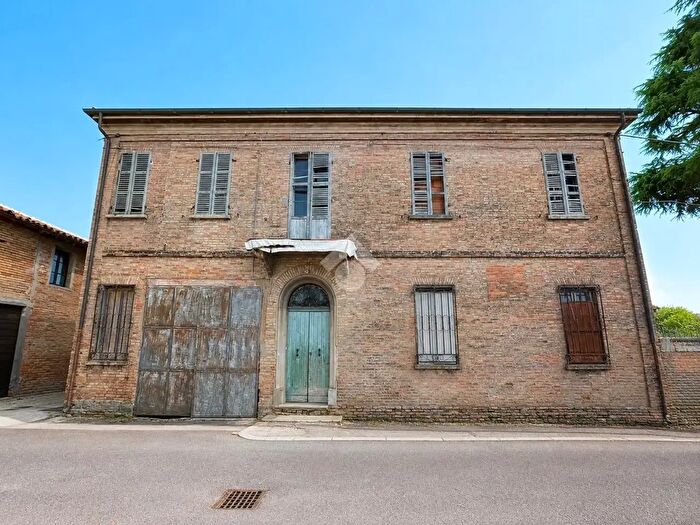 Casa con 5 locali in vendita in Via degli Angeli, Ravenna