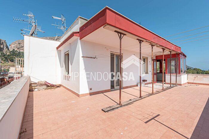 Appartamento bilocale in vendita in Via Papa Sergio I, Palermo