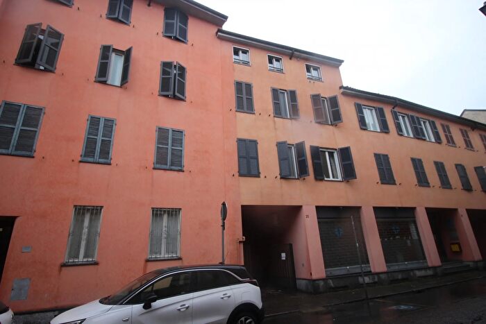 Appartamento quadrilocale in vendita in Via dei Grani, Casale Monferrato