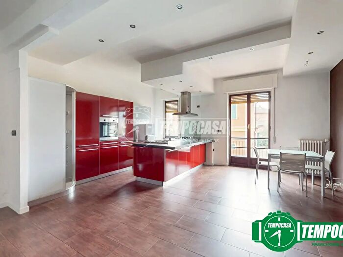 Appartamento trilocale in vendita in Via Ovada, Novi Ligure