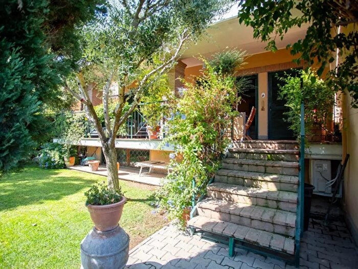 Casa con 5 locali in vendita in Via Licio Giorgieri, Roma