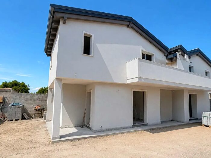 Casa quadrilocale in vendita in Via Is Corrias Snc, Cagliari