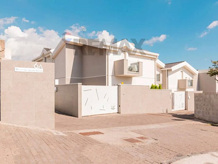 Casa quadrilocale in vendita in Via Monte Bianco a, San Giovanni La Punta