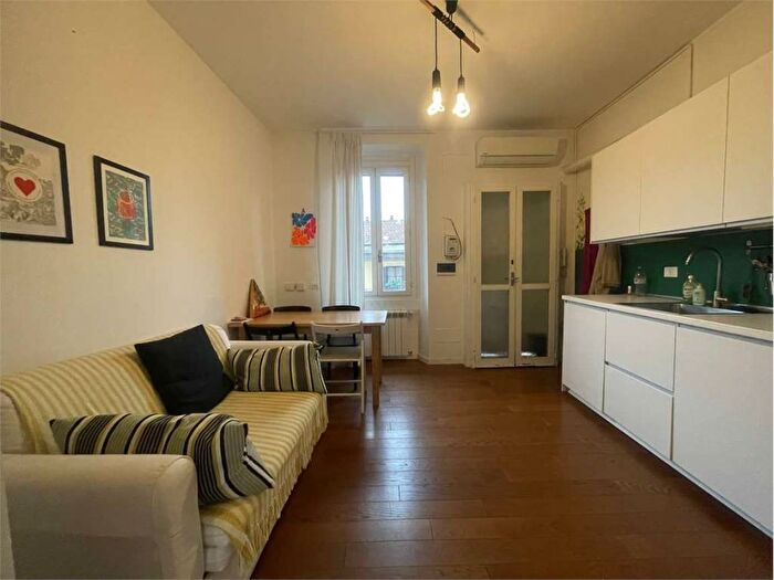 Appartamento bilocale in affitto in Via Porro Lambertenghi, Isola, Milano