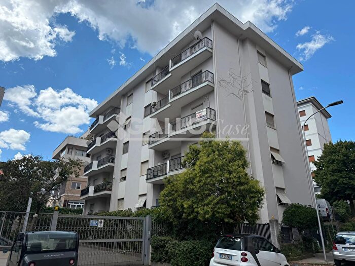 Appartamento con 5 locali in vendita in Cosenza