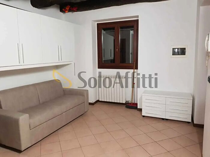 Appartamento monolocale in affitto in Via Portichetto, Desio