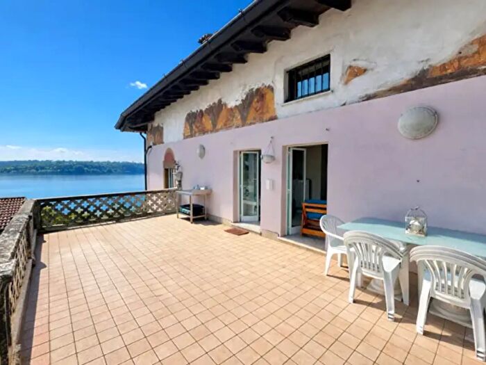 Appartamento trilocale in affitto in Via Angelo Landi, Salo