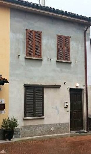 Casa con 6 locali in vendita in Carbonara Al Ticino