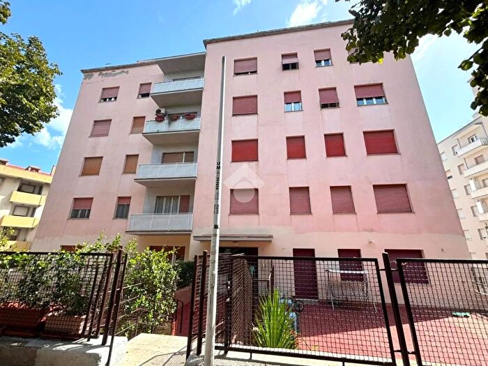 Appartamento con 5 locali in vendita in Viale Umberto I, Sassari