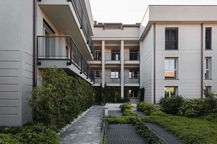 Case in Vendita e in Affitto - 2