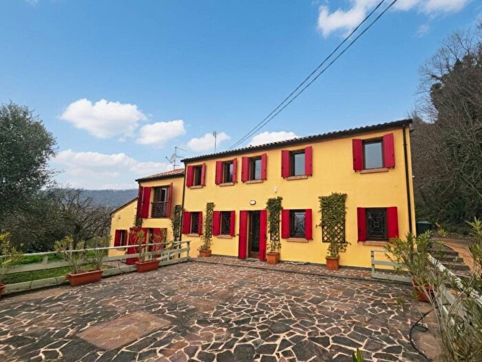 Casa con 5 locali in affitto in VIA CAPITELLO, Calaone, Baone