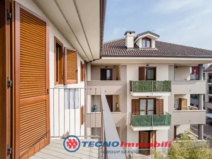 Appartamento trilocale in vendita in Piazza Astengo, Settimo Torinese