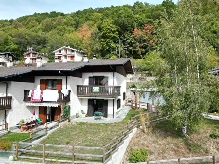 Casa quadrilocale in vendita in Borgata Ponte, Sampeyre