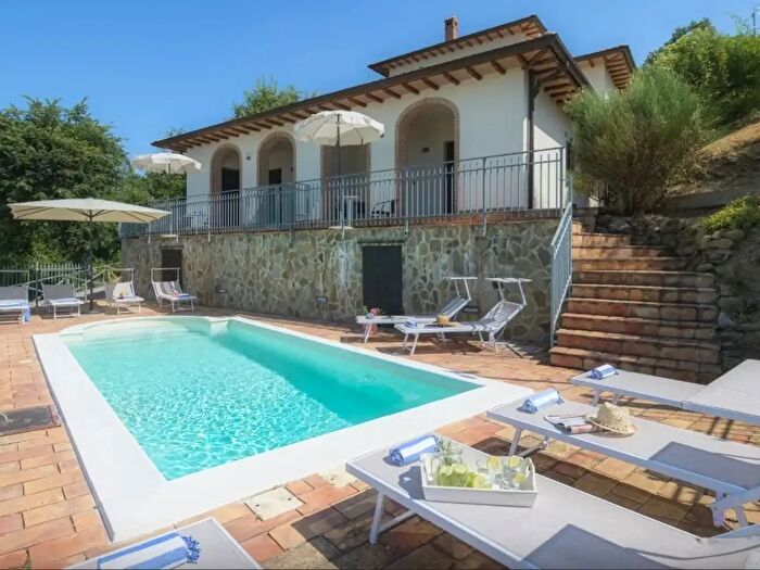 Casa quadrilocale in vendita in Lisciano Niccone