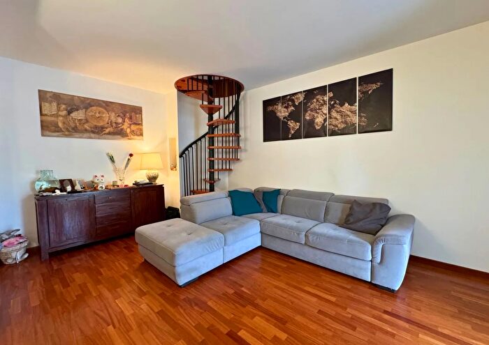 Appartamento quadrilocale in vendita in Via San Giovanni, Milazzo