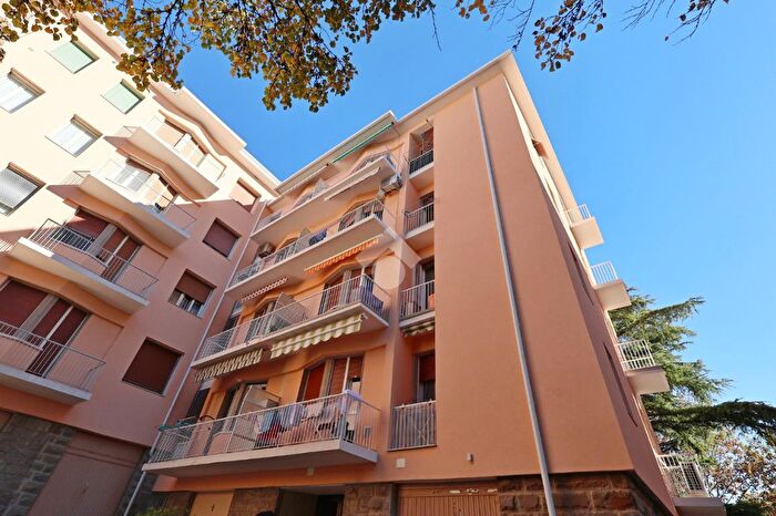 Appartamento trilocale in vendita in Via Giacomo Puccini, Trieste