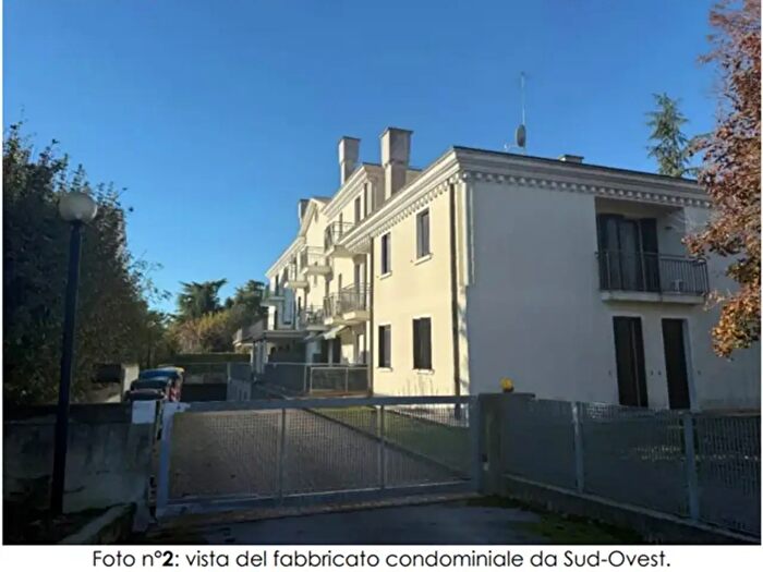 Appartamento trilocale in vendita in Via Roma, Meolo