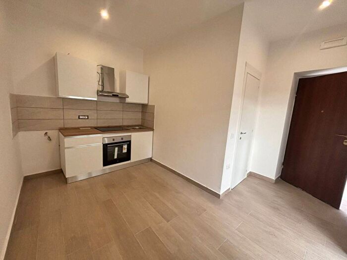 Appartamento bilocale in affitto in Via Ponte, San Leucio Briano, Caserta