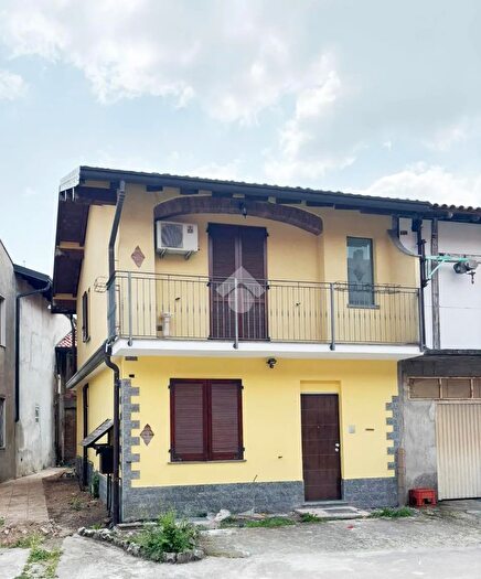 Appartamento trilocale in vendita in Via Montenero, Gerenzano