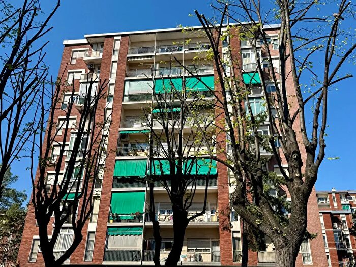 Appartamento quadrilocale in vendita in Corso Sebastopoli, Torino