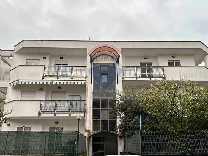 Appartamento trilocale in vendita in Via Savio, Nettuno