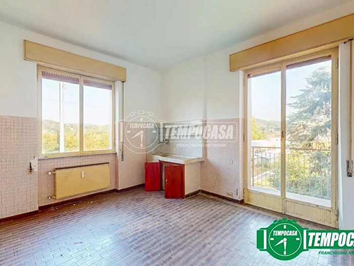 Appartamento con 5 locali in vendita in Corso Saracco d, Ovada