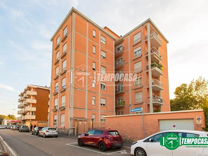 Appartamento trilocale in vendita in Via Firenze, Castellanza