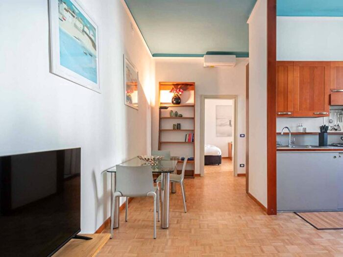 Appartamento bilocale in affitto in Via Gerolamo Tiraboschi, Porta Romana Medaglie d'Oro, Milano