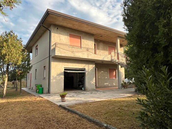 Casa con 6 locali in vendita in Via Romea, Ariano Nel Polesine