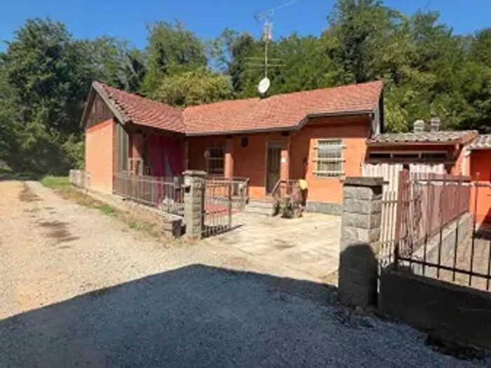 Casa trilocale in vendita in Via Santhià, Carisio