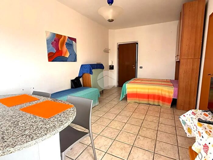 Appartamento quadrilocale in vendita in Via Giannone, CoriglianoRossano