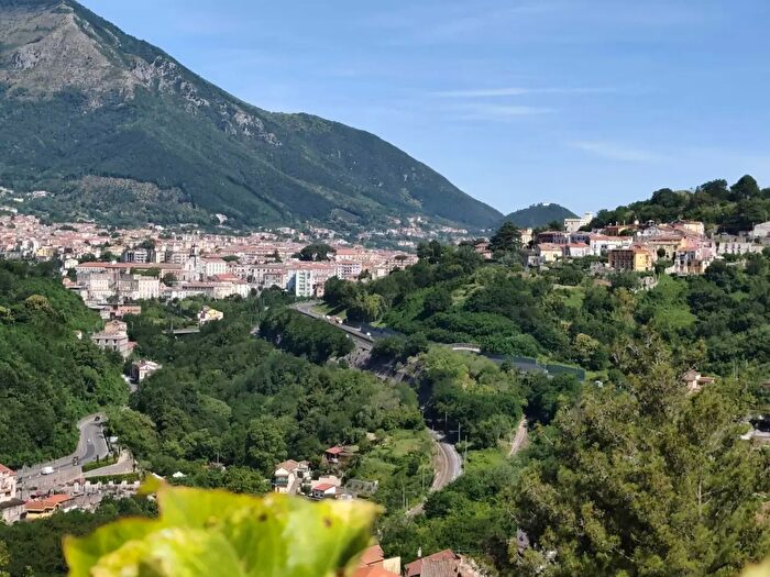 Appartamento bilocale in vendita in Via Gennaro Lamberti, Cava De' Tirreni