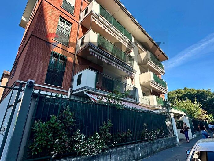 Appartamento bilocale in affitto in Via Lucca, Bisceglie, Milano
