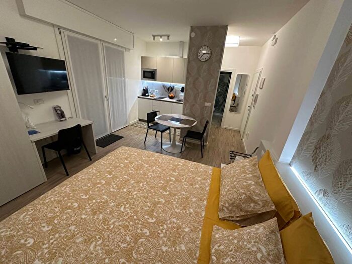 Appartamento monolocale in affitto in Via San Massimo, Portello Ospedali, Padova