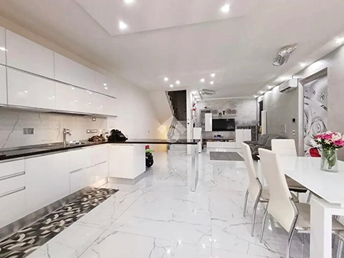 Casa quadrilocale in vendita in Via Giovanni Boccaccio, Pieve A Nievole