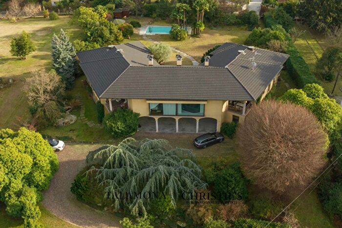 Casa bilocale in vendita in Porto Valtravaglia