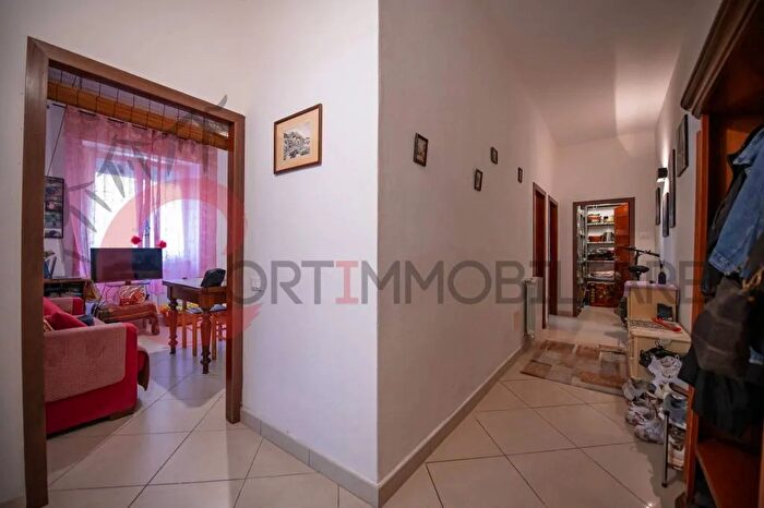 Appartamento trilocale in vendita in Follonica