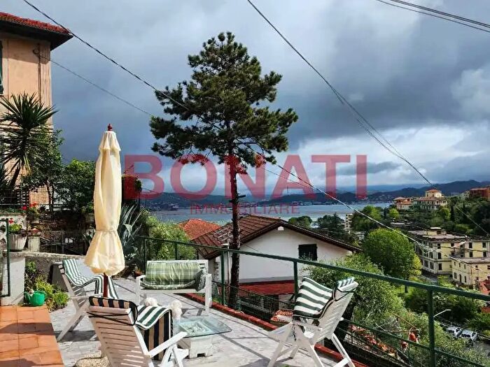 Appartamento trilocale in vendita in Via del Mattone, La Spezia