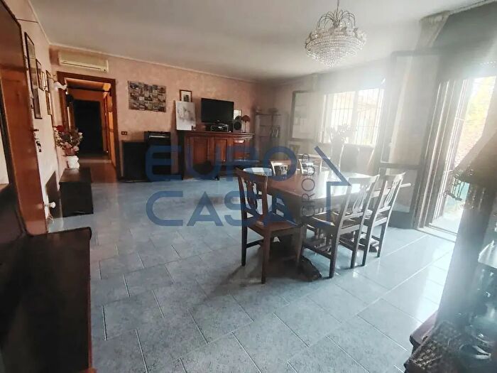 Appartamento trilocale in vendita in Via Vittorio Veneto, Formigine