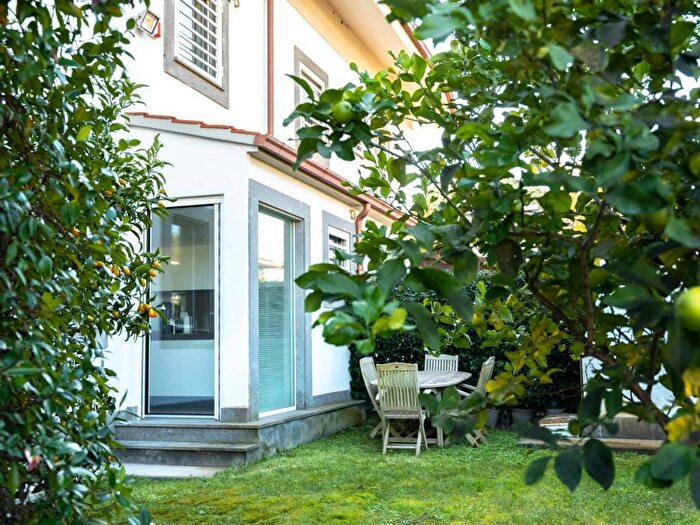 Appartamento con 5 locali in affitto in Via Antagora, Casal Palocco, Roma