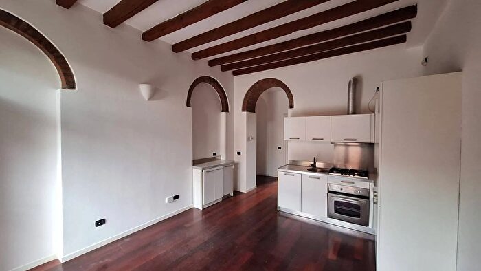 Appartamento bilocale in affitto in Via Monviso Milano, Milano