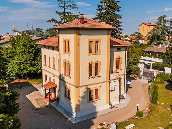 Case in Vendita e in Affitto - 2