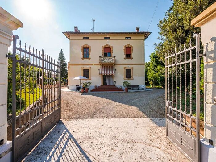 Appartamento quadrilocale in vendita in Via Aldo Moro, Casalgrande