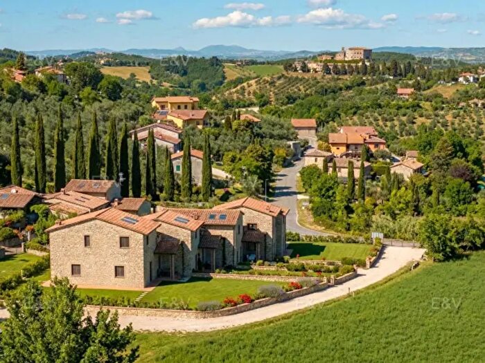 Casa con 5 locali in vendita in Strada Palombara, Avigliano Umbro