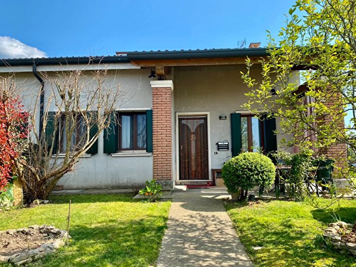 Casa quadrilocale in vendita in Via Cavaizza Snc, Borgo Veneto